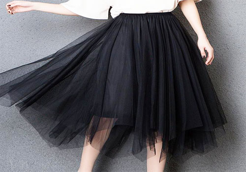 黑色半身裙